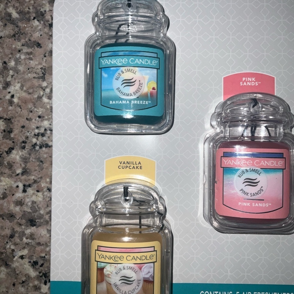 Yankee Candle Car Air Fresheners Variety Pack - Picture 3 of 5